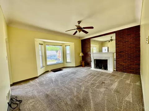 Living - 2936 Boudinot Ave, Cincinnati, OH 45238 photo 2 of 2