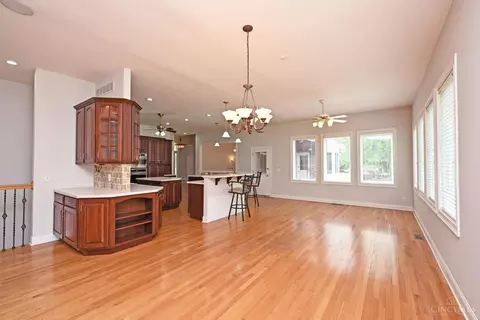 Living - 4541 Morrow Meadow Dr, Morrow, OH 45152 photo 3 of 9