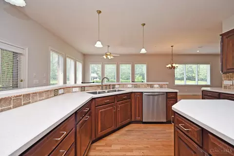 Kitchen - 4541 Morrow Meadow Dr, Morrow, OH 45152 photo 6 of 10