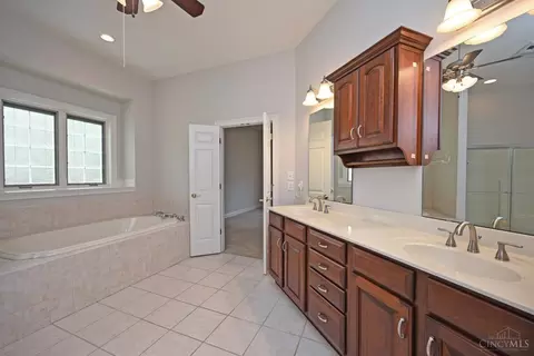 Bath - 4541 Morrow Meadow Dr, Morrow, OH 45152 photo 3 of 7
