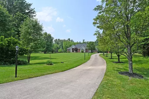 Exterior - 4541 Morrow Meadow Dr, Morrow, OH 45152 photo 2 of 30