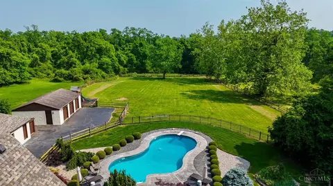Exterior - 2896 Galbraith Rd, Amberley, OH 45237 photo 17 of 19