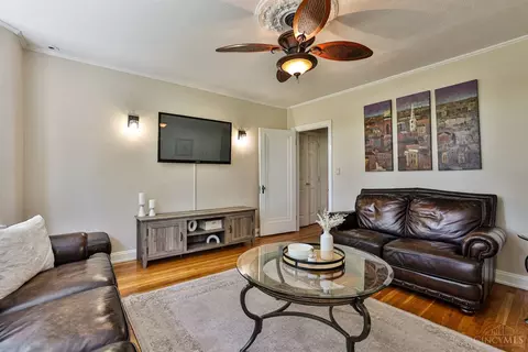 Living - 2896 Galbraith Rd, Amberley, OH 45237 photo 2 of 9