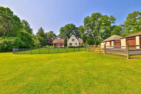 Exterior - 2896 Galbraith Rd, Amberley, OH 45237 photo 15 of 19