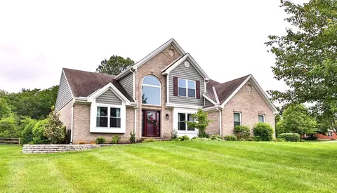 4062 Crystal Creek Dr, Cincinnati, OH 45245