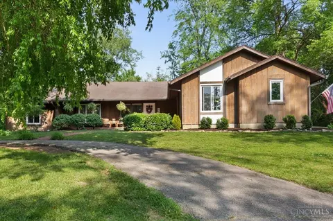Exterior - 7066 Weidner Rd, Springboro, OH 45066 photo 2 of 17