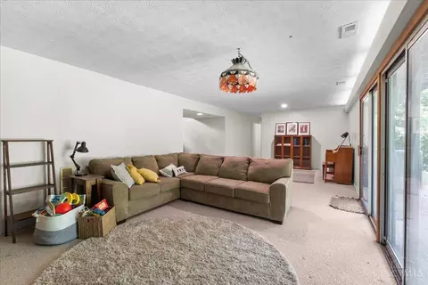 Living - 7066 Weidner Rd, Springboro, OH 45066 photo 2 of 4
