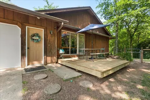 Exterior - 7066 Weidner Rd, Springboro, OH 45066 photo 7 of 17