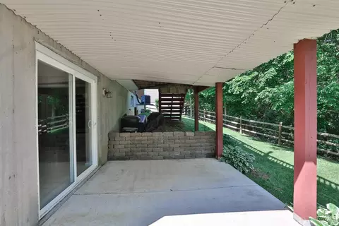 5655 Beechtree Ln, Hamilton Township, OH 45039 photo 38