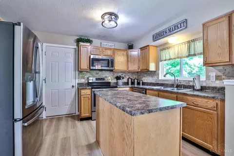 5655 Beechtree Ln, Hamilton Township, OH 45039 photo 11