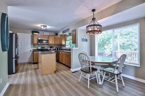 5655 Beechtree Ln, Hamilton Township, OH 45039 photo 15