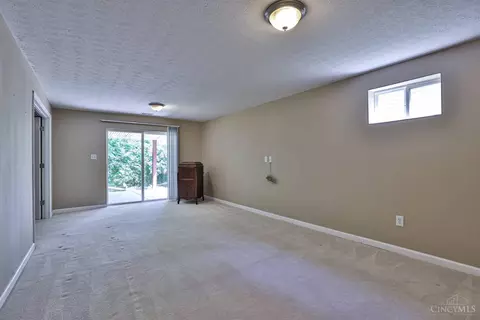 5655 Beechtree Ln, Hamilton Township, OH 45039 photo 30