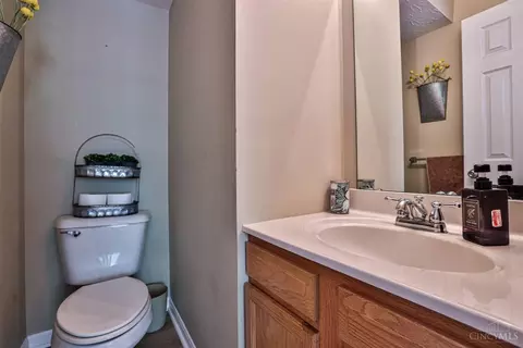 5655 Beechtree Ln, Hamilton Township, OH 45039 photo 27