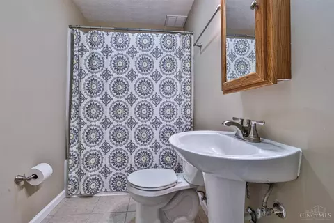 5655 Beechtree Ln, Hamilton Township, OH 45039 photo 33