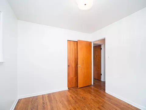 Bedroom - 474 Blossom Ln, Cincinnati, OH 45244 photo 4 of 6