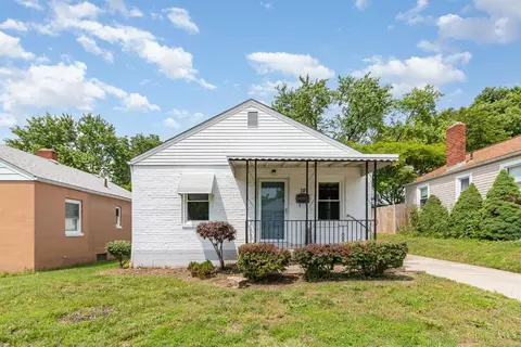 12 Riverview Dr, Hamilton, OH 45015