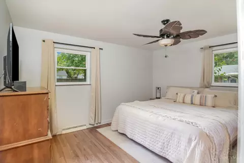 Bedroom - 1085 Newcastle Dr, Cincinnati, OH 45231 photo 3 of 3
