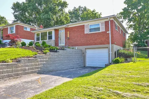 4772 Shady Lawn Ter, Cincinnati, OH 45238