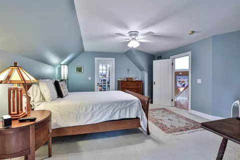 Bedroom - 3558 Rawson Pl, Cincinnati, OH 45209 photo 3 of 7