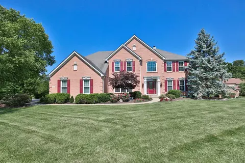 897 Southerness Dr, Cincinnati, OH 45245