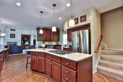 Kitchen - 897 Southerness Dr, Cincinnati, OH 45245 photo 4 of 4
