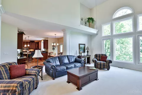 Living - 897 Southerness Dr, Cincinnati, OH 45245 photo 2 of 7