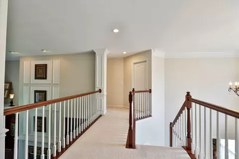 Entry Way - 897 Southerness Dr, Cincinnati, OH 45245 photo 4 of 5