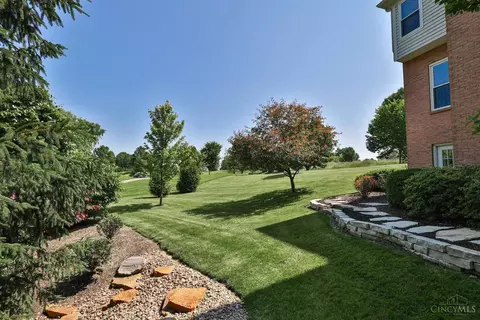 Exterior - 897 Southerness Dr, Cincinnati, OH 45245 photo 13 of 15