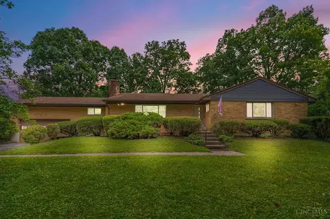 1976 Adams Rd, Mount Healthy, OH 45231