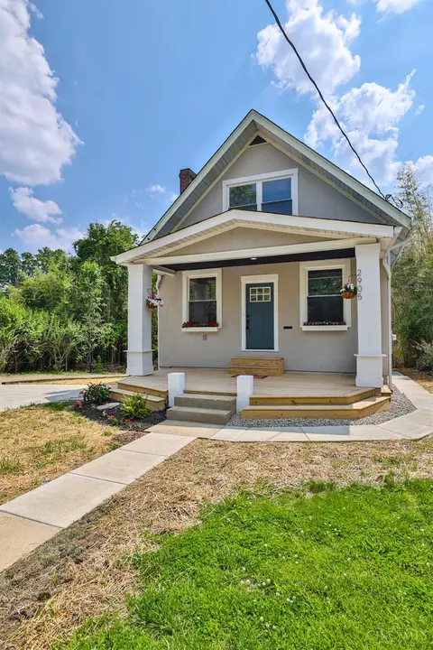 2905 Losantiville Ave, Cincinnati, OH 45213