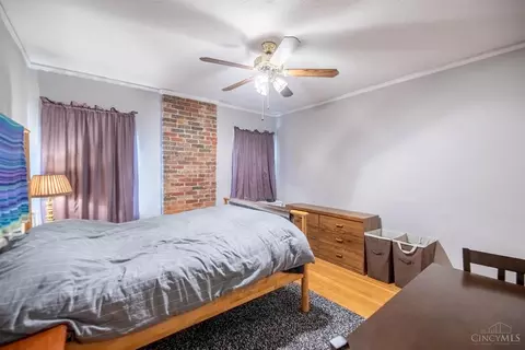 Bedroom - 667 Mitchell Ave, Cincinnati, OH 45229 photo 6 of 7