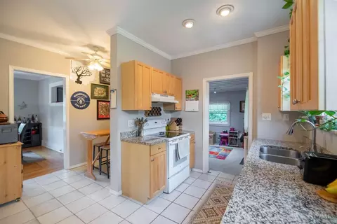 Kitchen - 667 Mitchell Ave, Cincinnati, OH 45229 photo 3 of 3