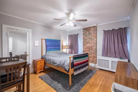 Bedroom - 667 Mitchell Ave, Cincinnati, OH 45229 photo 5 of 7