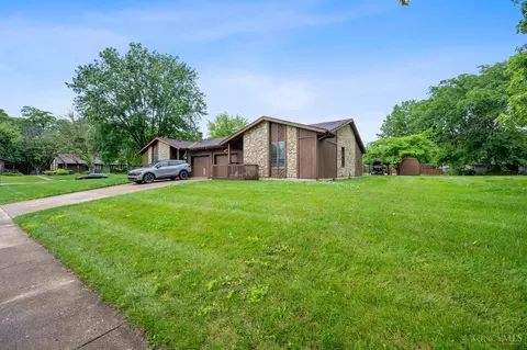 2223 Joshua Cir, Middletown, OH 45044