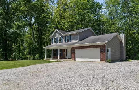 Exterior - 1335 Oder Dr, Fayetteville, OH 45118 photo 3 of 4