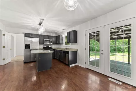 Kitchen - 1335 Oder Dr, Fayetteville, OH 45118 photo 2 of 3
