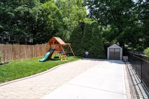 Exterior - 3516 Monteith Ave, Cincinnati, OH 45208 photo 5 of 6