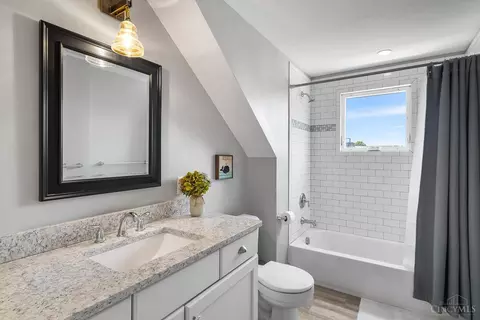 Bath - 3516 Monteith Ave, Cincinnati, OH 45208 photo 4 of 4