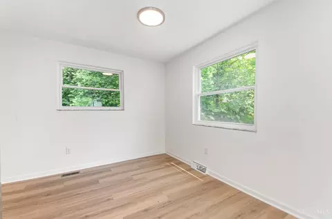 Bedroom - 1226 Purcell Ave, Cincinnati, OH 45205 photo 1 of 4