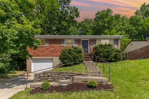 1226 Purcell Ave, Cincinnati, OH 45205