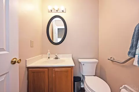 557 Hamblin Dr, Cincinnati, OH 45255 photo 21