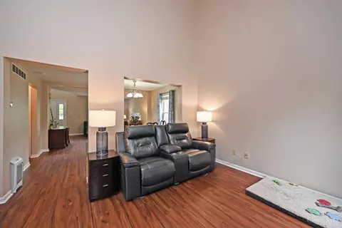 557 Hamblin Dr, Cincinnati, OH 45255 photo 12