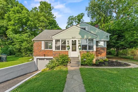 6111 Faircrest Ct, Cincinnati, OH 45224