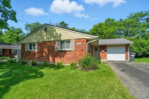1000 Marbea Dr, Loveland, OH 45140