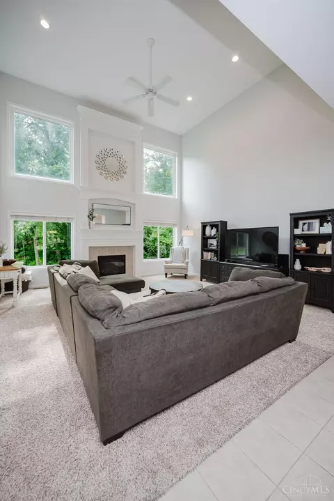 Living - 8562 Kempton Ln, Hamilton Township, OH 45039 photo 1 of 6