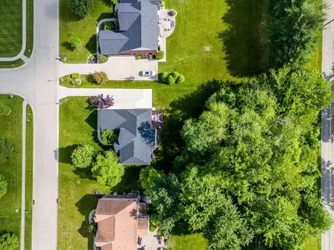View/Area - 8562 Kempton Ln, Hamilton Township, OH 45039 photo 3 of 3
