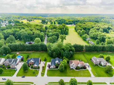 View/Area - 8562 Kempton Ln, Hamilton Township, OH 45039 photo 2 of 3
