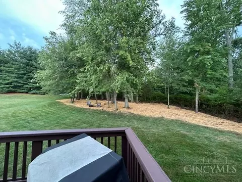 Exterior - 8562 Kempton Ln, Hamilton Township, OH 45039 photo 8 of 8