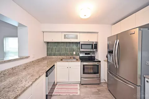 Kitchen - 6799 Le Conte Ave, Cincinnati, OH 45230 photo 3 of 5