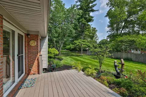 Exterior - 8750 Kemper Rd, Cincinnati, OH 45249 photo 10 of 12